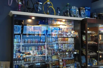 Табачный магазин Sherlock на Митинской улице фотография 2